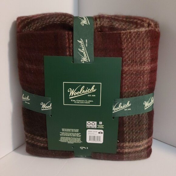 WOOLRICH COZY BLANKET WRAP IN BURGUNDY/ALEX PLAID SIZE OS - Picture 5 of 8